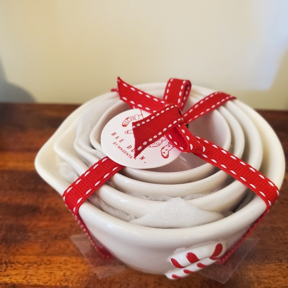 Rae dunn candy cane measuring cups - Picture 2 of 3